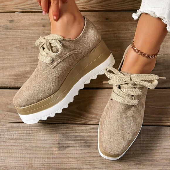 Women's Chunky Platform Lace-Up Suede Oxfords, Khaki Color, Fashionable Casual - Picture 5 of 6